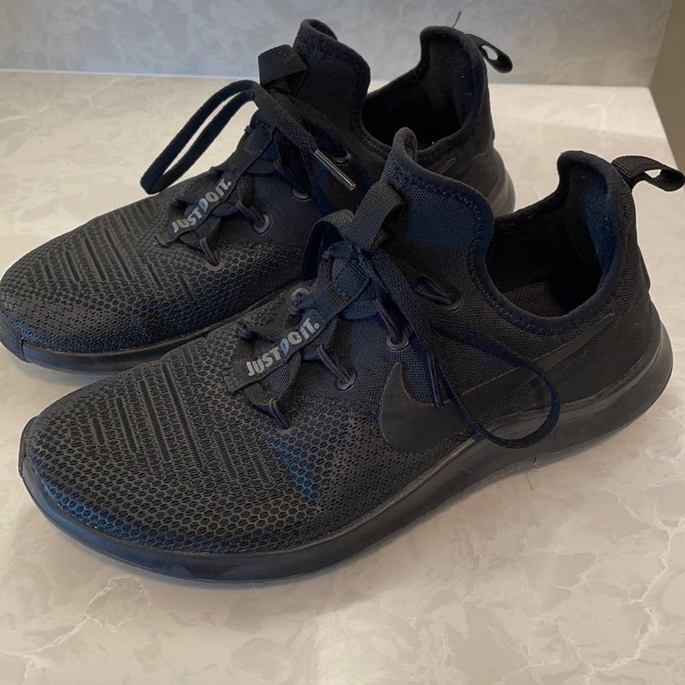 Nike free trainers